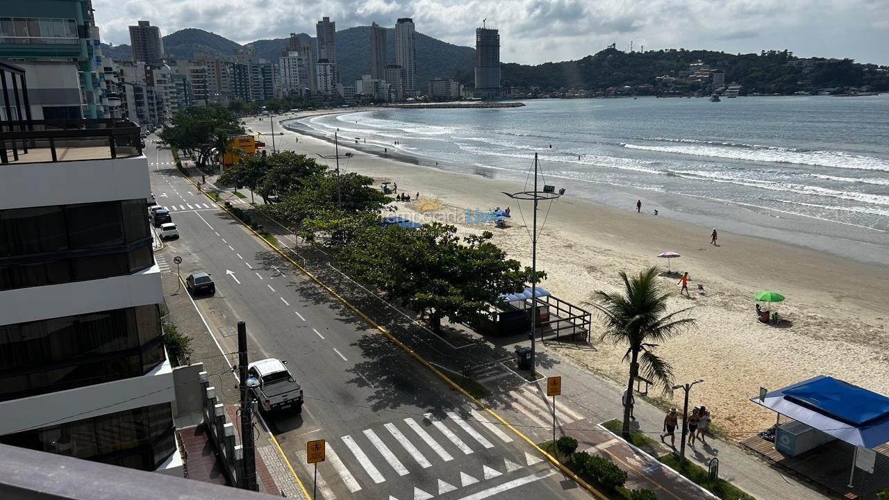 Apartment for vacation rental in Itapema (Centro)