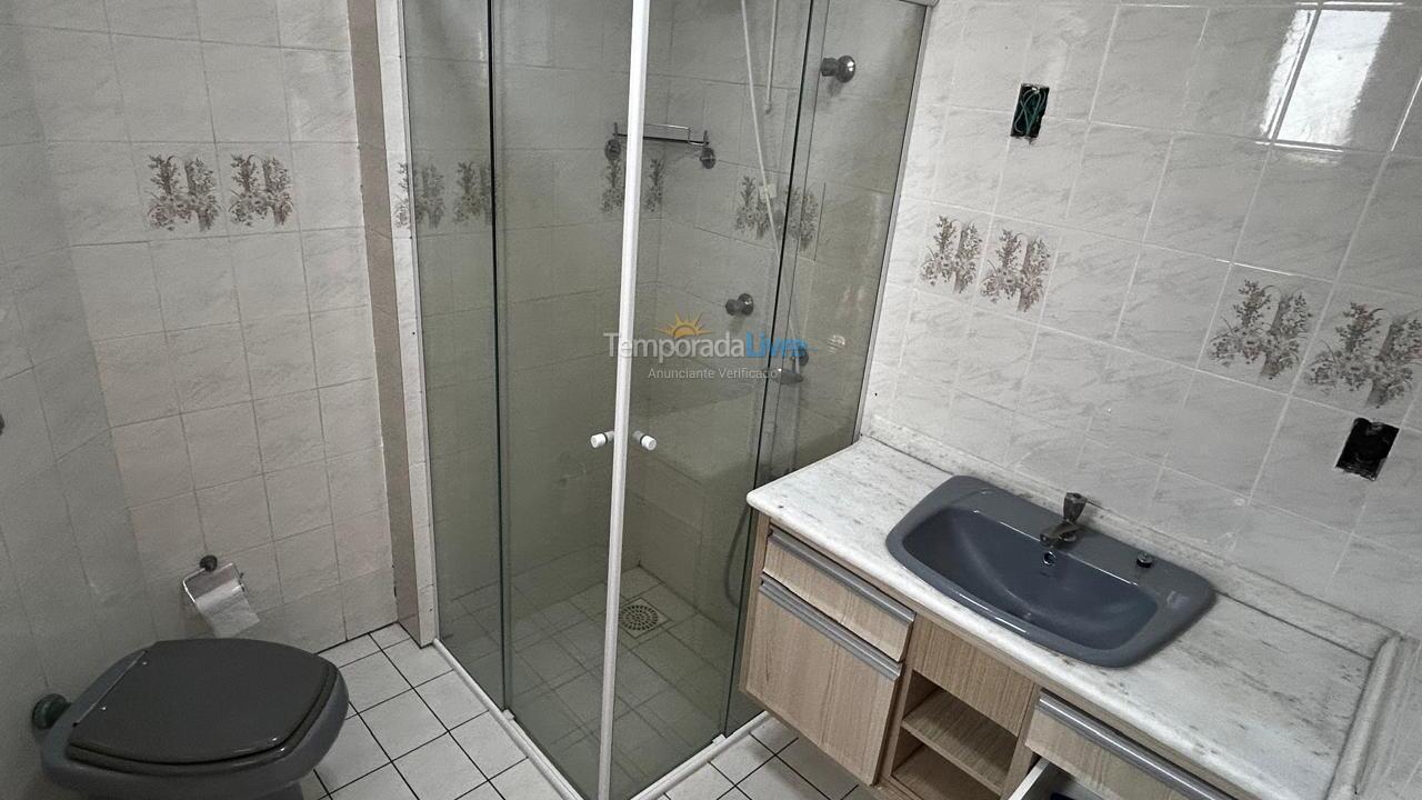 Apartment for vacation rental in Itapema (Centro)