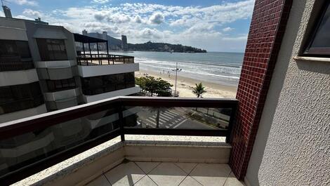 Excellent beachfront penthouse - city center
