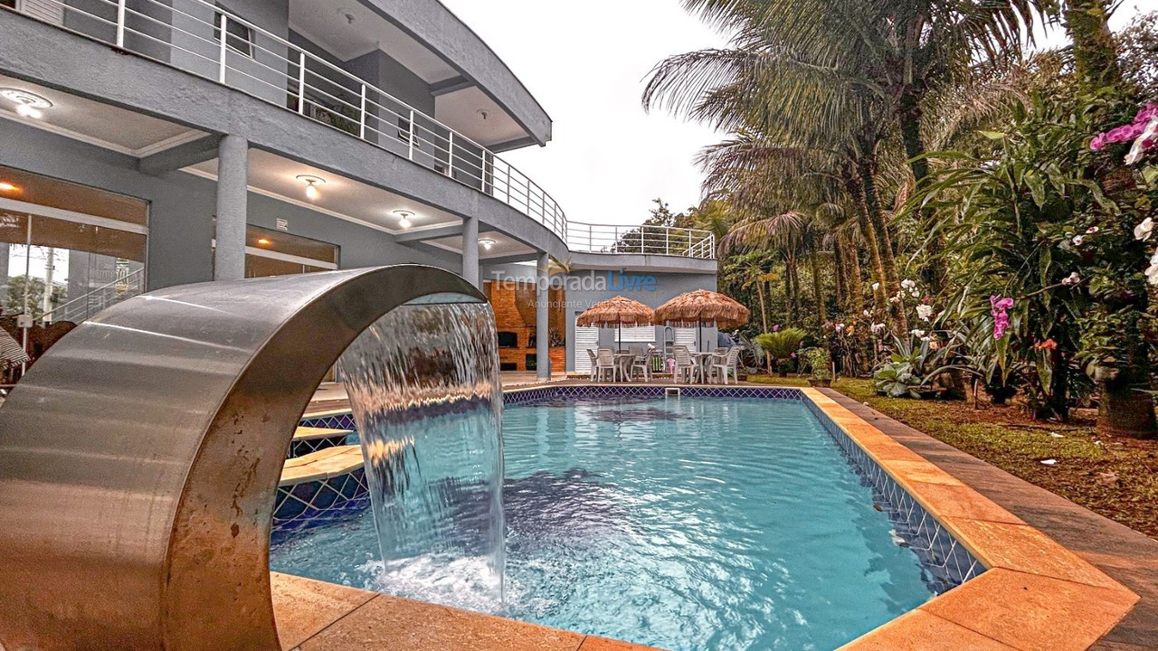 Casa para aluguel de temporada em Bertioga (Praia de Guaratuba)