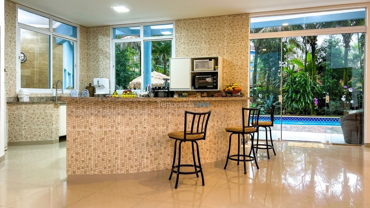 Casa para aluguel de temporada em Bertioga (Praia de Guaratuba)