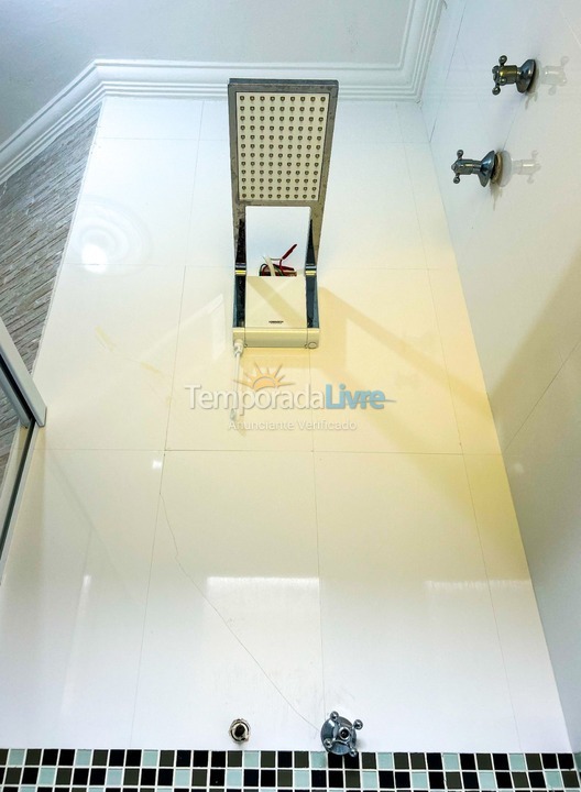 Casa para aluguel de temporada em Bertioga (Praia de Guaratuba)