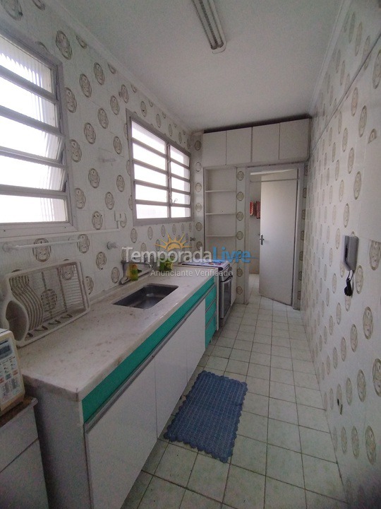 Apartamento para aluguel de temporada em Guarujá (Pitangueiras)