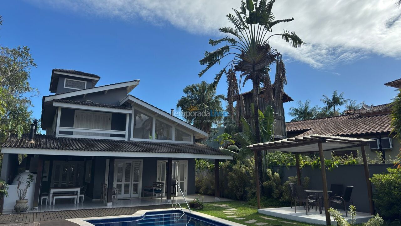 House for vacation rental in São Sebastião (Praia da Baleia)