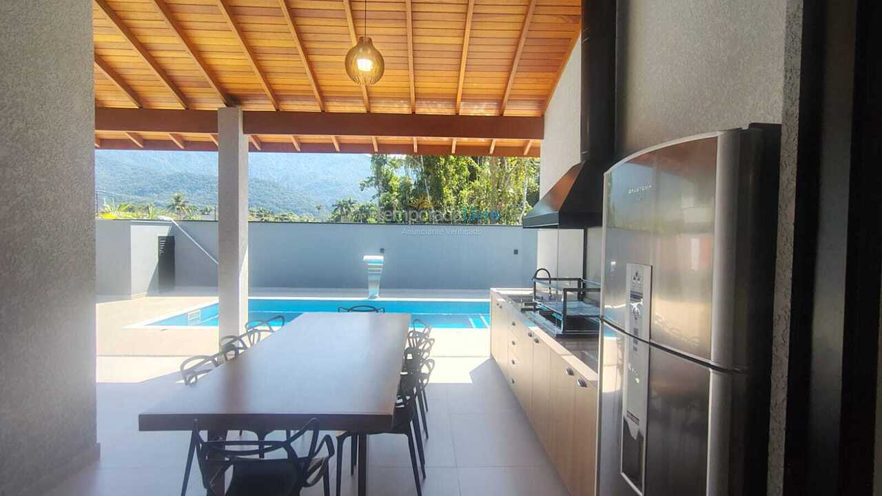 House for vacation rental in Caraguatatuba (Praia da Mococa)