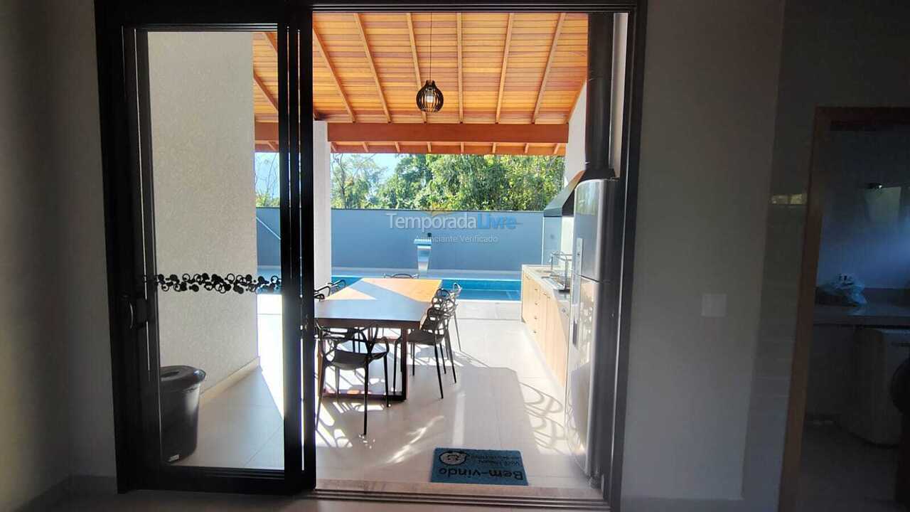 House for vacation rental in Caraguatatuba (Praia da Mococa)