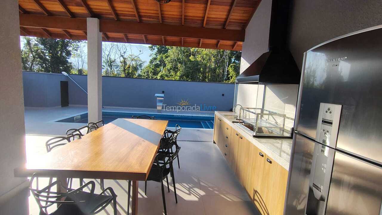 House for vacation rental in Caraguatatuba (Praia da Mococa)
