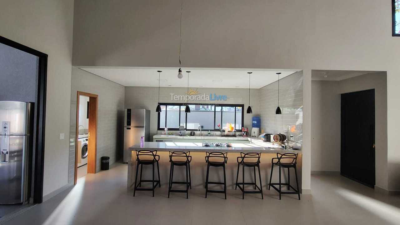 House for vacation rental in Caraguatatuba (Praia da Mococa)