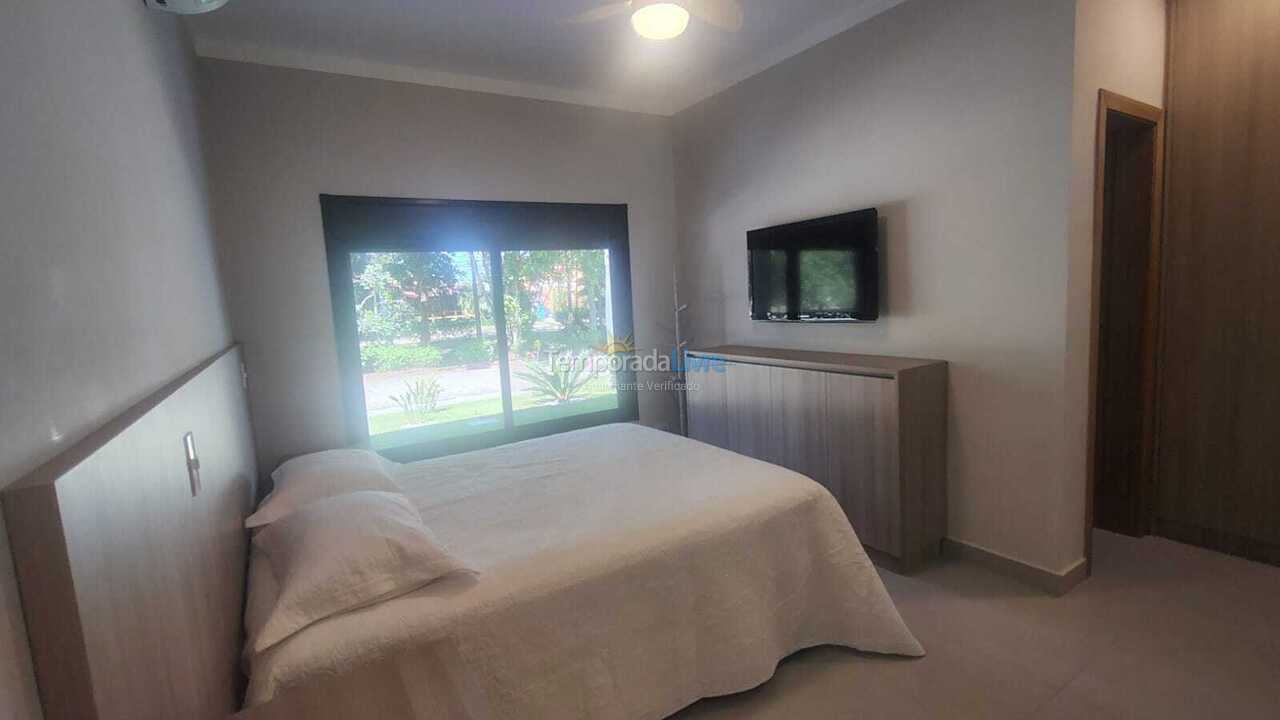 House for vacation rental in Caraguatatuba (Praia da Mococa)