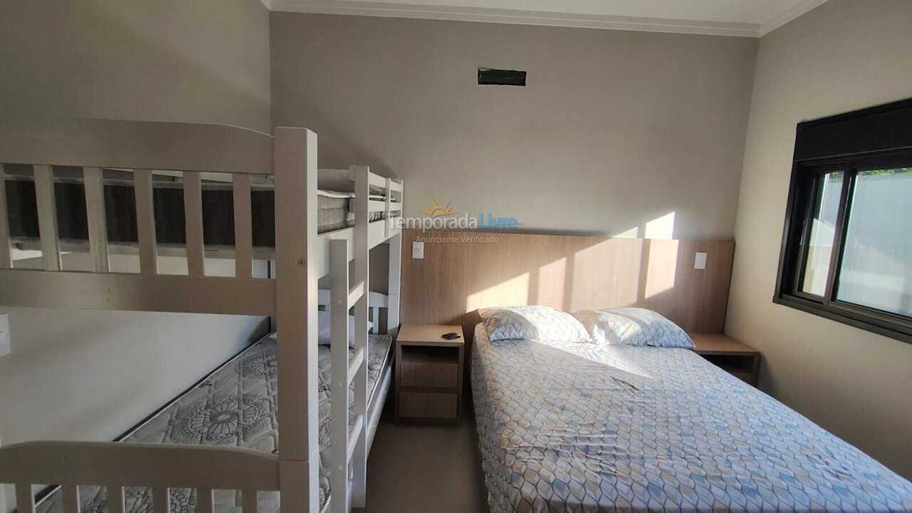 House for vacation rental in Caraguatatuba (Praia da Mococa)