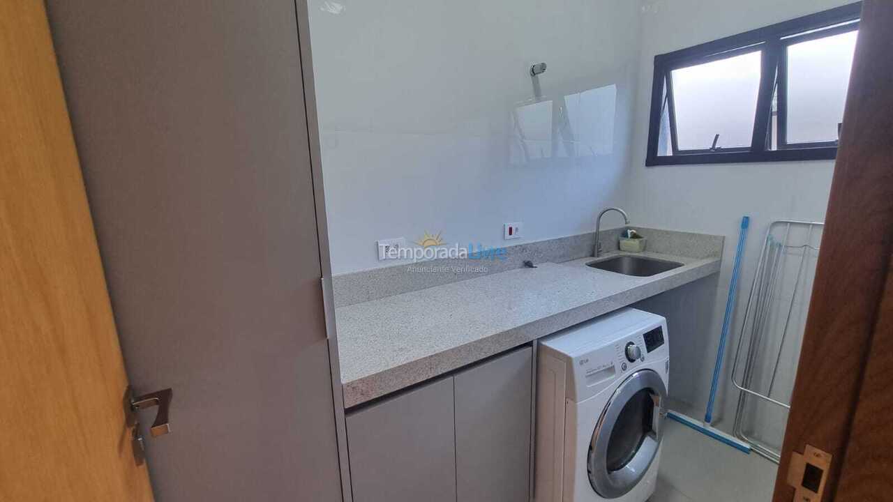 House for vacation rental in Caraguatatuba (Praia da Mococa)