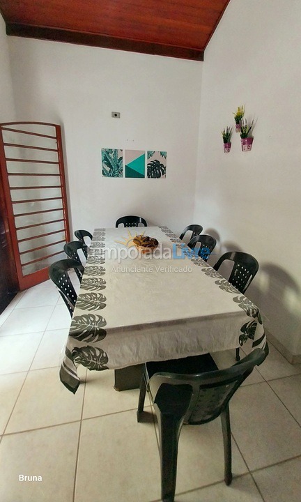 Casa para aluguel de temporada em Ubatuba (Itaguá)