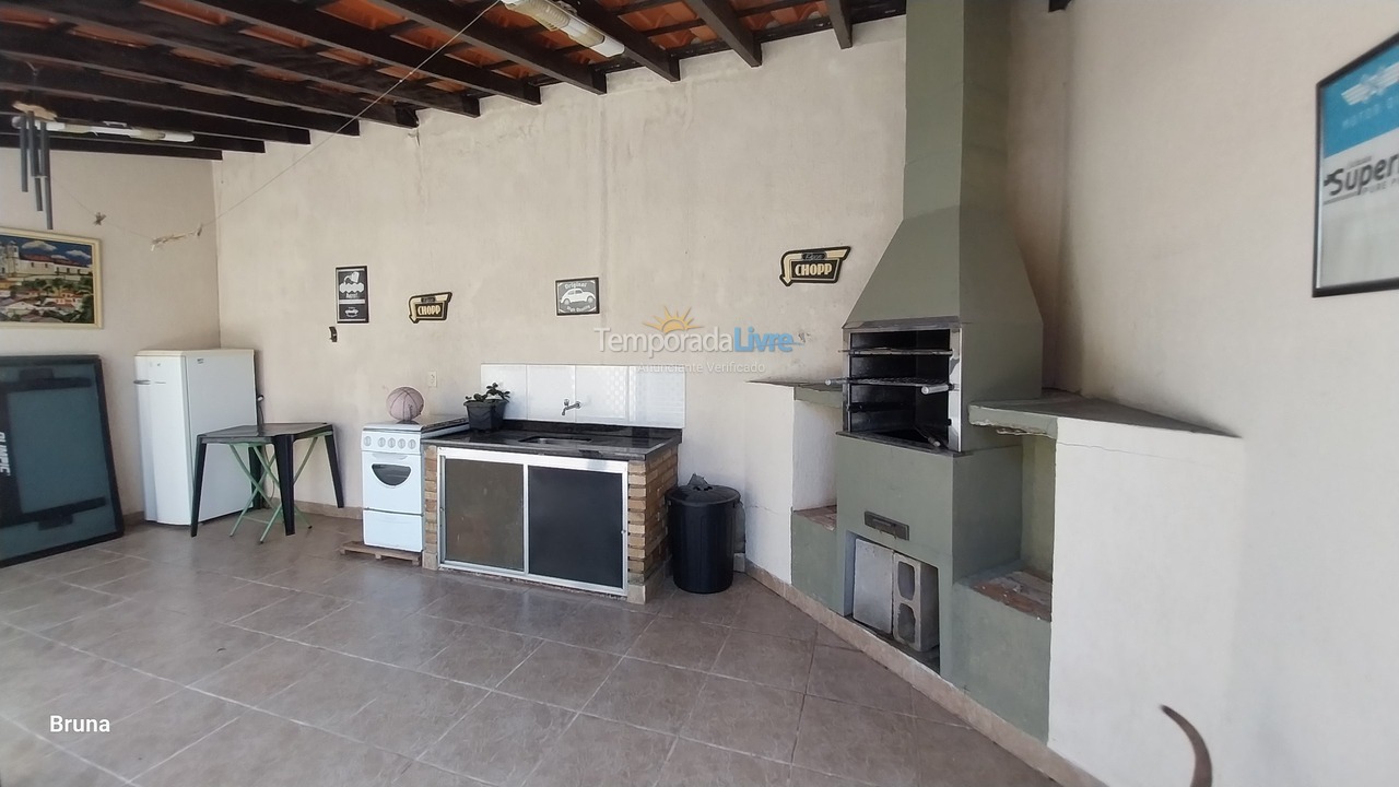 Casa para aluguel de temporada em Ubatuba (Itaguá)