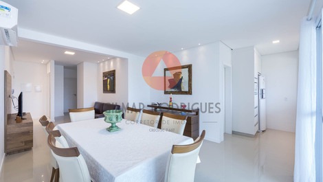 Apartamento con vistas al mar a 25 metros de la playa en Canto Grande (mar abierto).