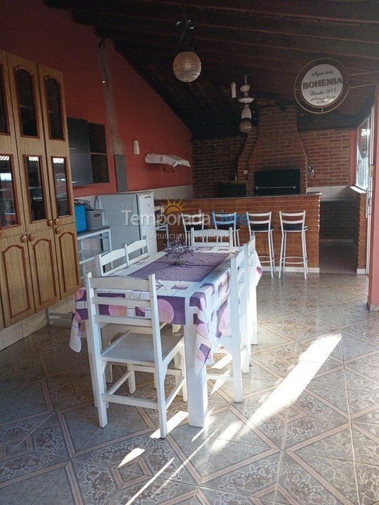 Chácara / sítio para aluguel de temporada em Indaiatuba (Pedregulho)