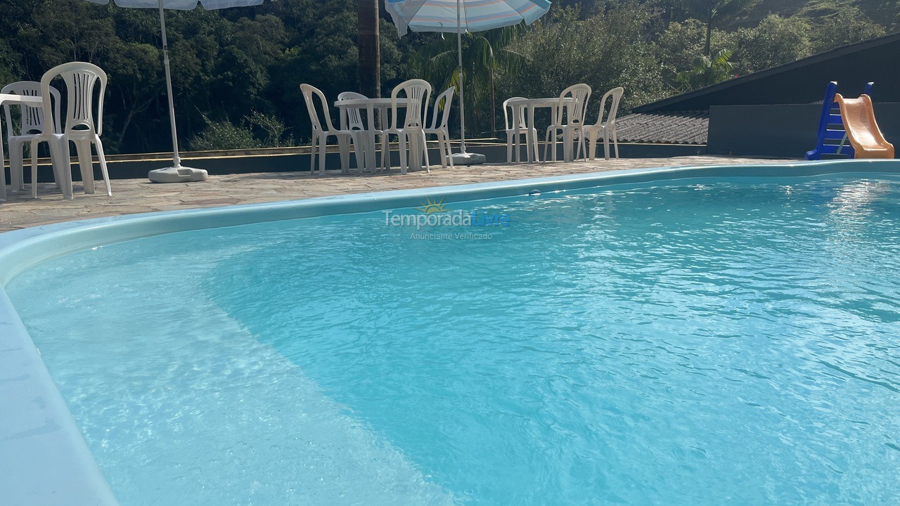 Granja para alquiler de vacaciones em Juquitiba (Juquitiba)