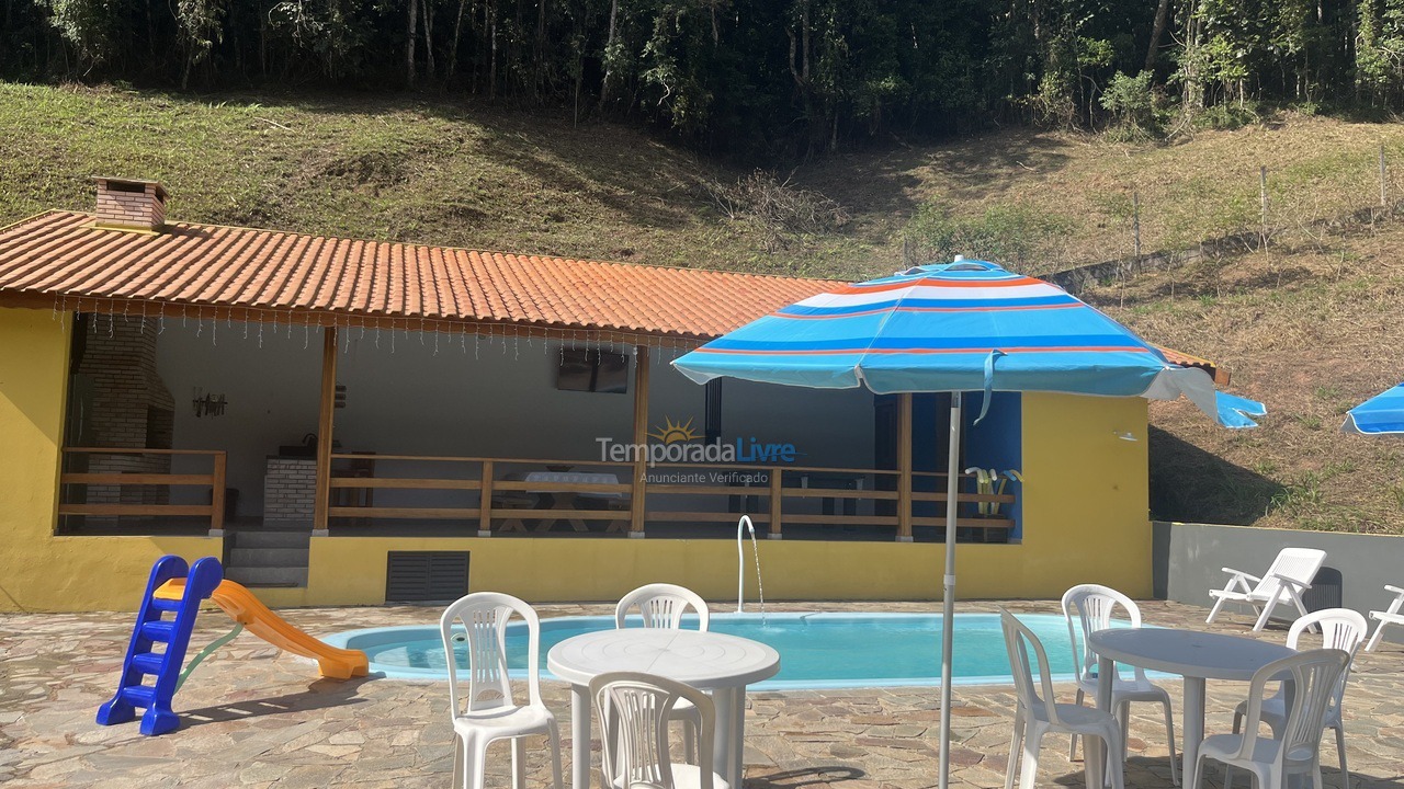 Granja para alquiler de vacaciones em Juquitiba (Juquitiba)