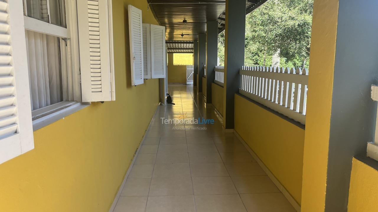 Granja para alquiler de vacaciones em Juquitiba (Juquitiba)