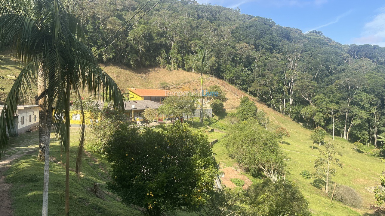 Granja para alquiler de vacaciones em Juquitiba (Juquitiba)