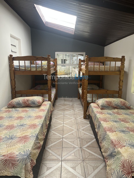 Granja para alquiler de vacaciones em Juquitiba (Juquitiba)