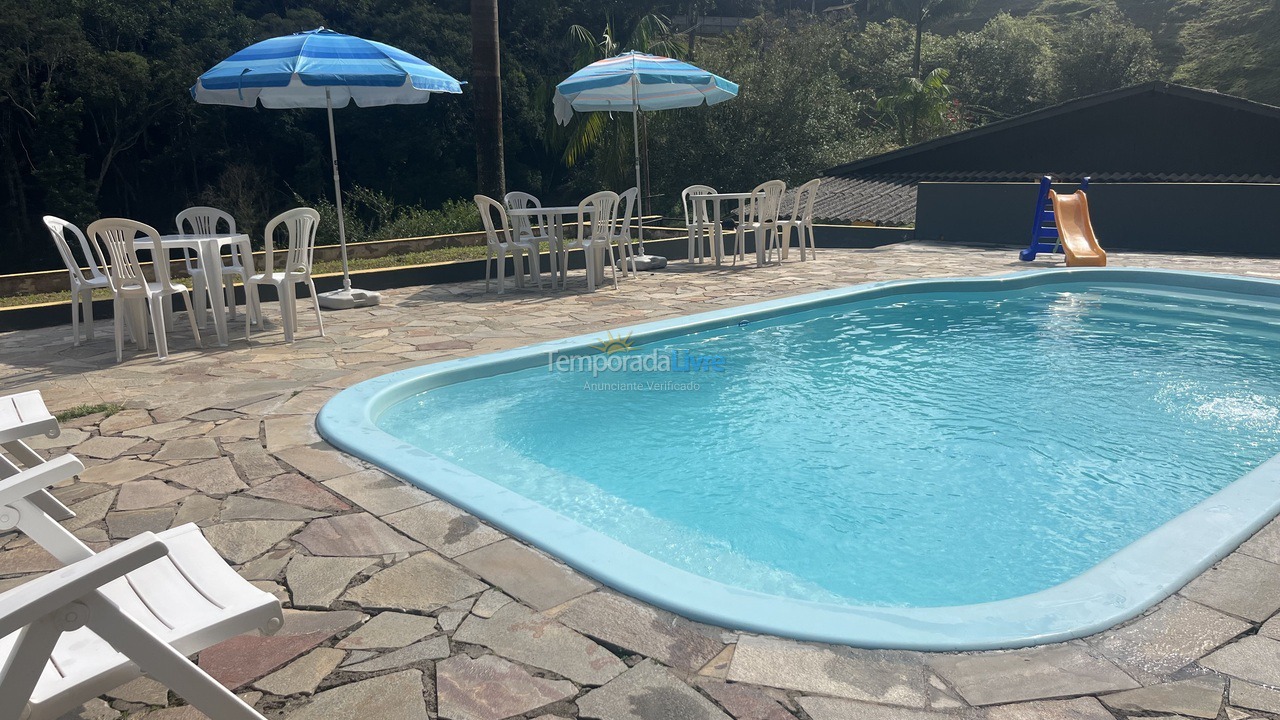 Granja para alquiler de vacaciones em Juquitiba (Juquitiba)