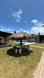 Chalé Wi-Fi Reforçado com Piscina a 50m Praia