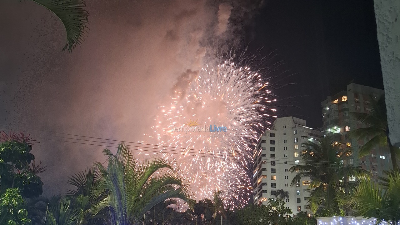 Apartamento para aluguel de temporada em Guarujá (Astúrias)