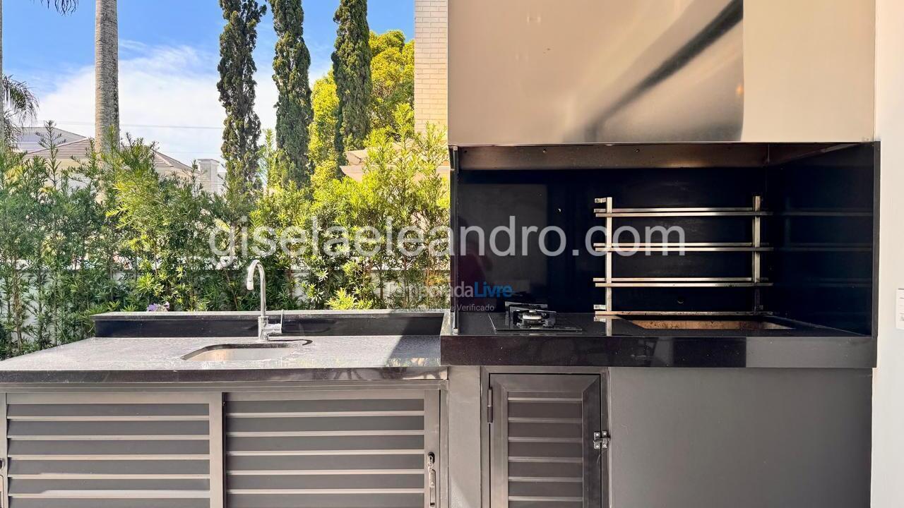 House for vacation rental in Florianopolis (Jurerê Internacional)