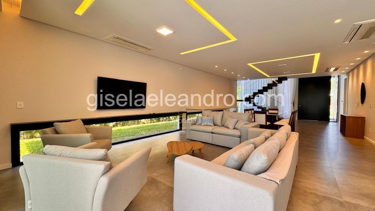 House for vacation rental in Florianopolis (Jurerê Internacional)