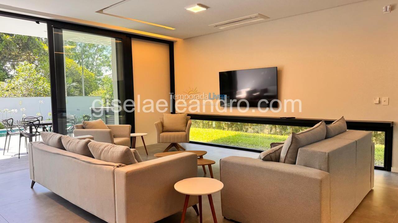 House for vacation rental in Florianopolis (Jurerê Internacional)