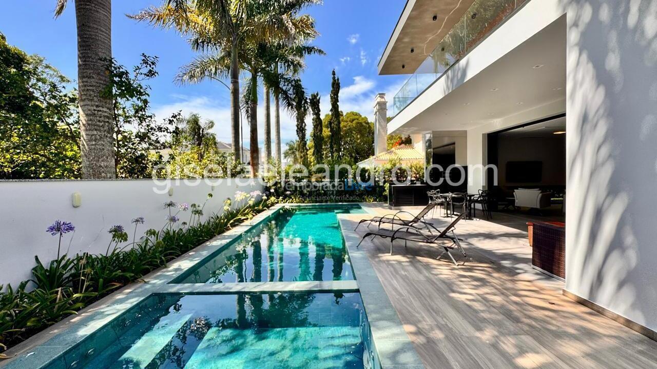 House for vacation rental in Florianopolis (Jurerê Internacional)