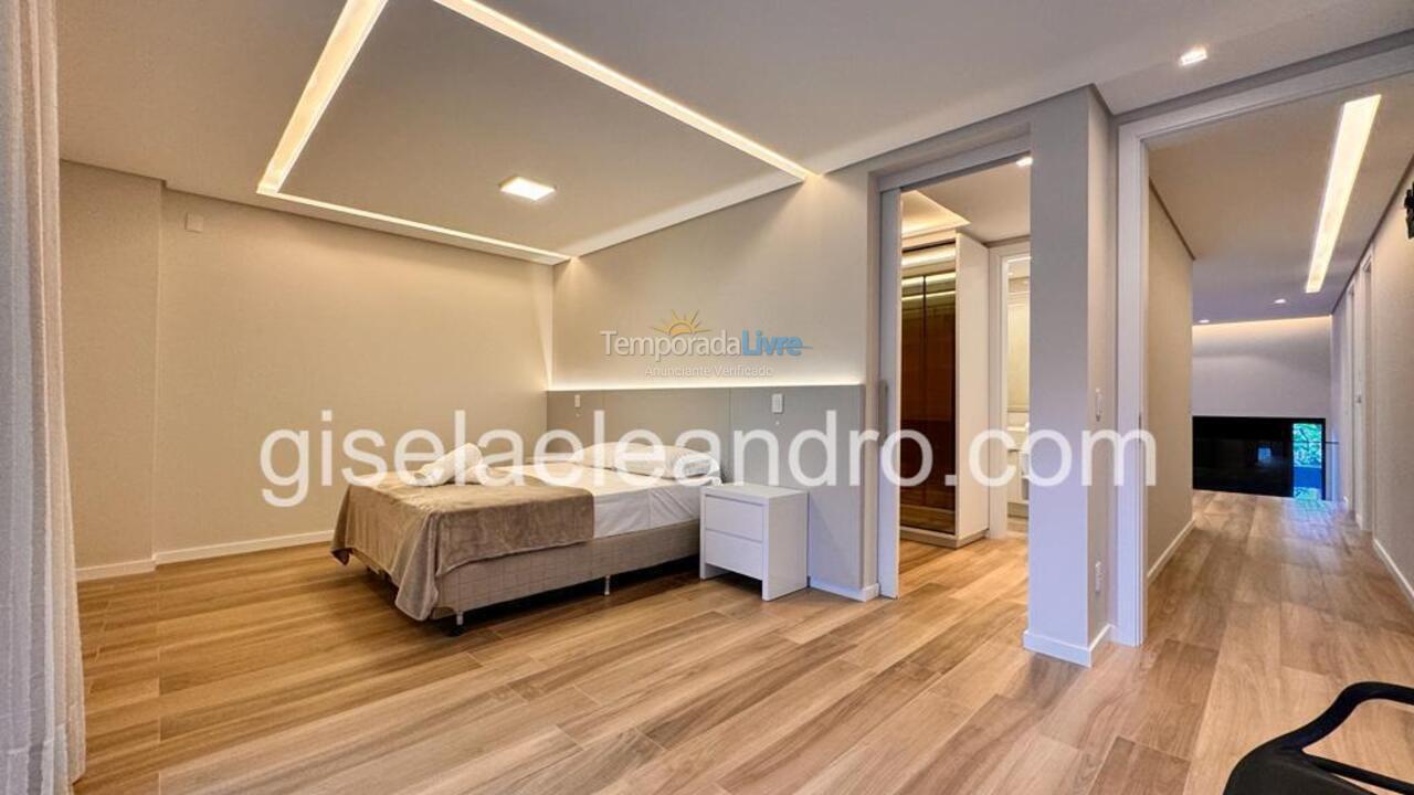 House for vacation rental in Florianopolis (Jurerê Internacional)