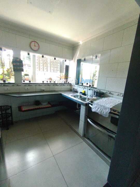 Casa para aluguel de temporada em Ubatuba (Itaguá)