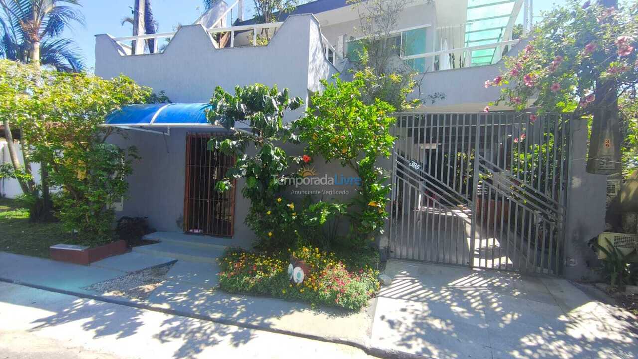 Casa para aluguel de temporada em Ubatuba (Itaguá)