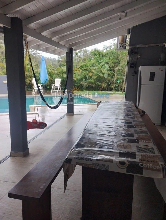 Casa para alquiler de vacaciones em Bertioga (Praia de Guaratuba)