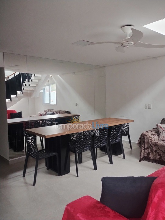 Casa para alquiler de vacaciones em Bertioga (Praia de Guaratuba)