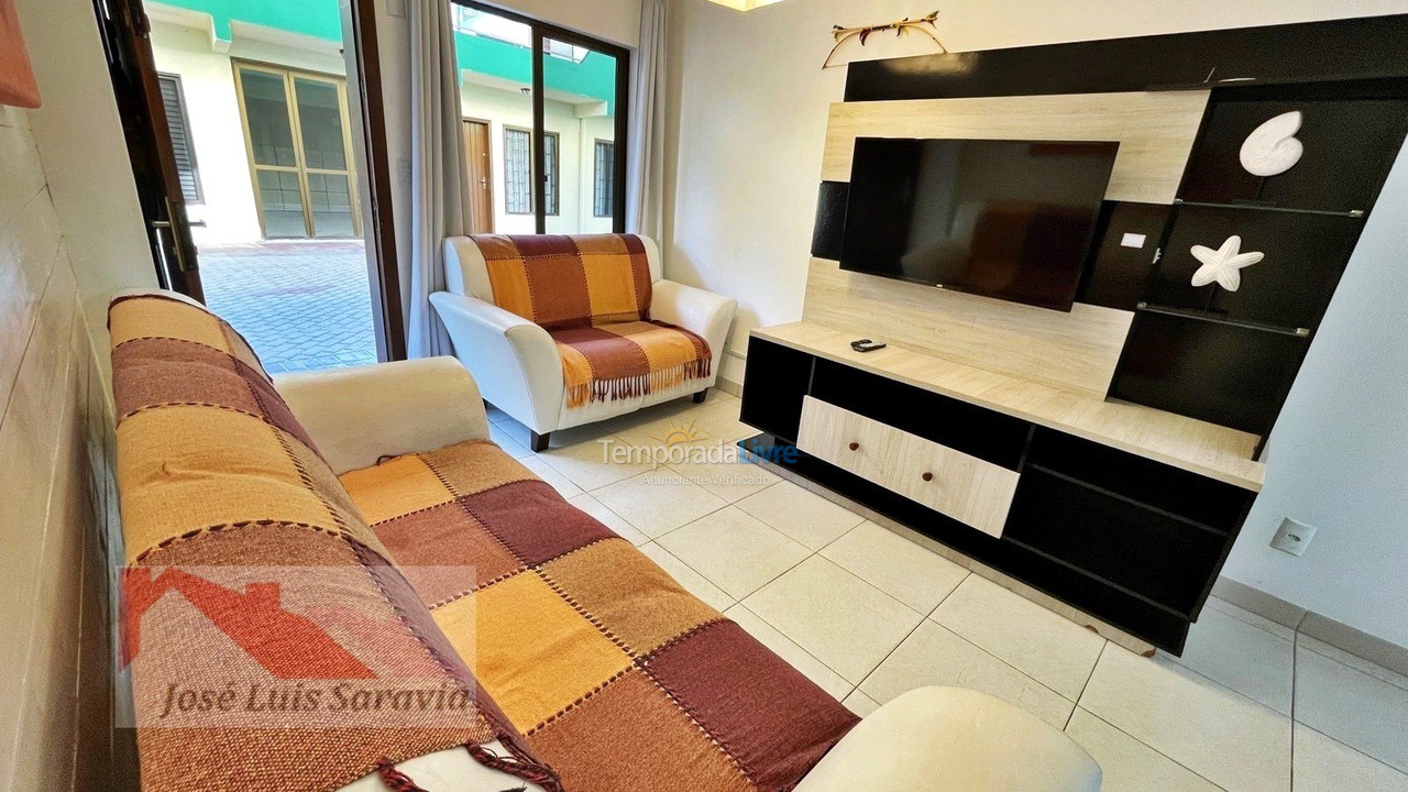 Apartamento para aluguel de temporada em Bombinhas (Praia de Bombas)