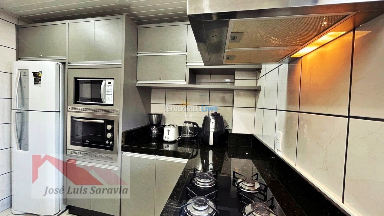 Apartamento para aluguel de temporada em Bombinhas (Praia de Bombas)