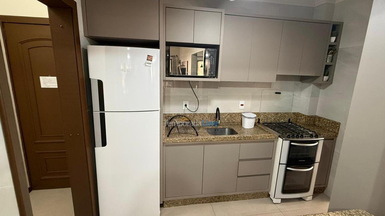 Apartamento para alquiler de vacaciones em Itapema (Meia Praia)