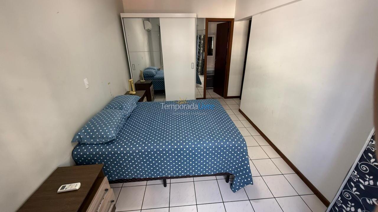 Apartamento para aluguel de temporada em Itapema (Meia Praia)