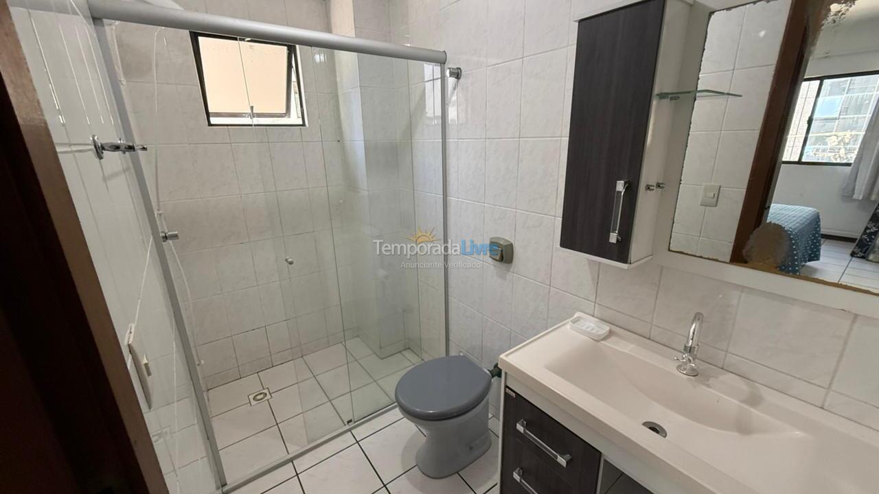 Apartamento para aluguel de temporada em Itapema (Meia Praia)