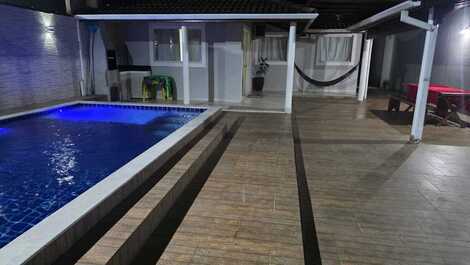 Casa para alugar em Ubatuba - Maranduba