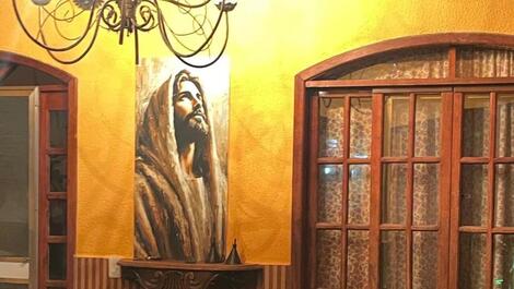 Casa Caldas Novas, piscina aquecida, quartos c Ar-condicionado, garag