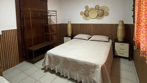 Casa Caldas Novas, piscina aquecida, quartos c Ar-condicionado, garag