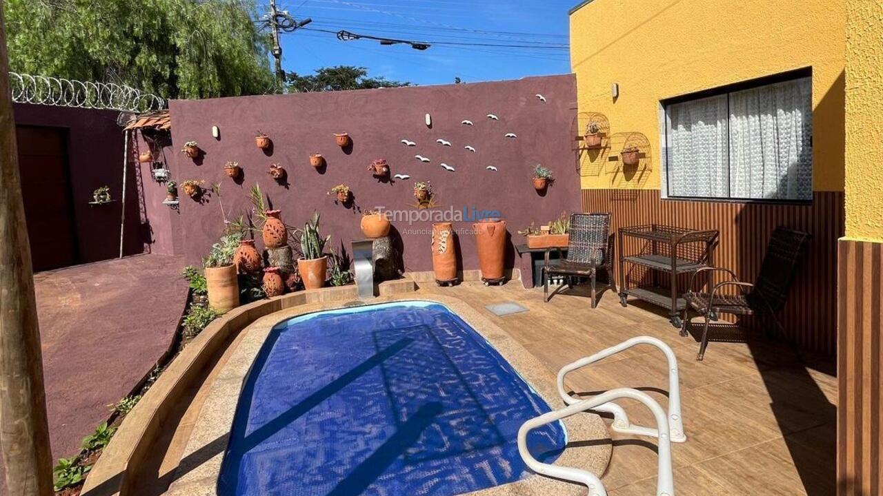 Casa para aluguel de temporada em Caldas Novas (Portal das águas Quentes)