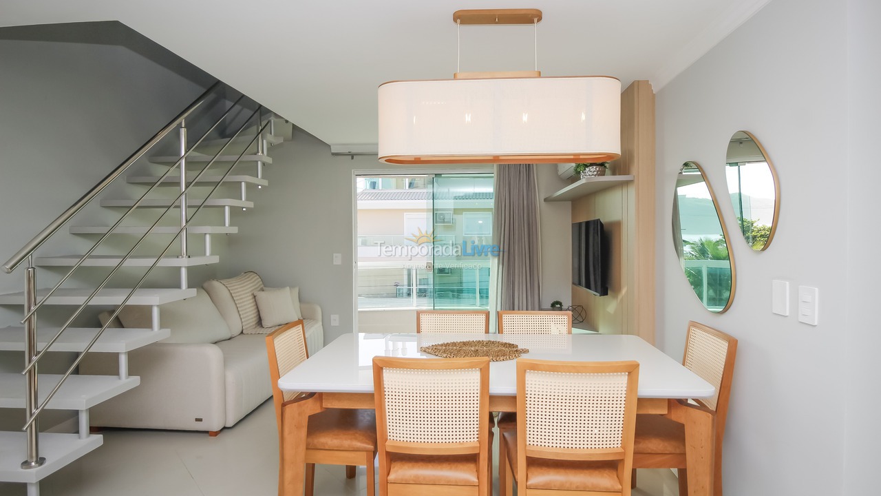 Apartamento para aluguel de temporada em Bombinhas (Canto Grande)