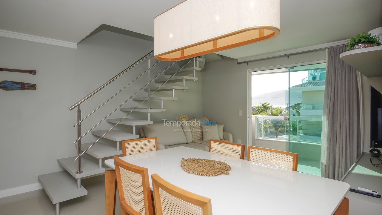 Apartamento para aluguel de temporada em Bombinhas (Canto Grande)