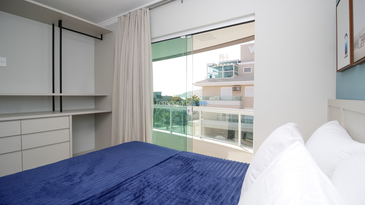 Apartamento para aluguel de temporada em Bombinhas (Canto Grande)