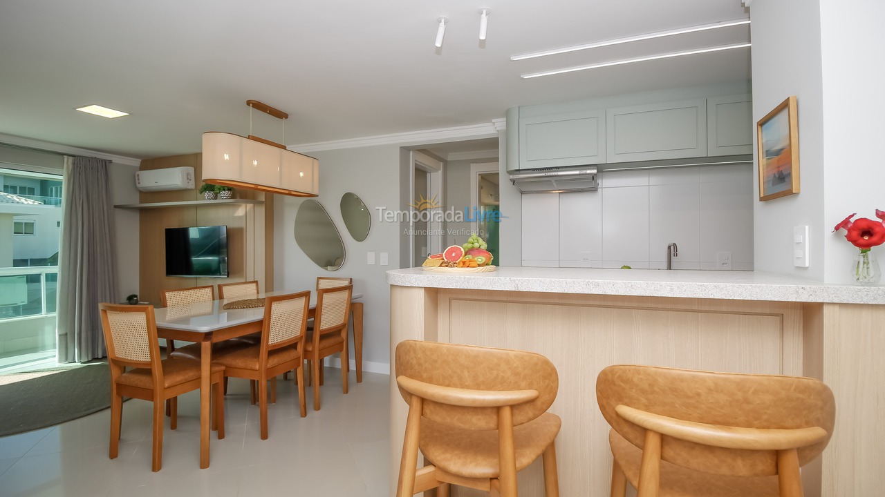 Apartamento para aluguel de temporada em Bombinhas (Canto Grande)