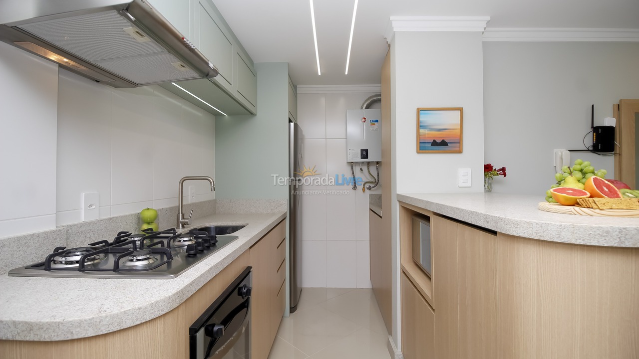 Apartamento para aluguel de temporada em Bombinhas (Canto Grande)